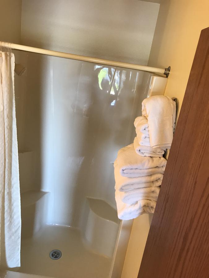 Exxon Quik Stop & Motel Wausaukee 外观 照片